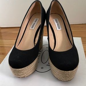 Steve Madden Marryy Black Fabric Platform Pumps Size 8.5